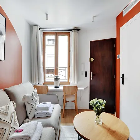 Charming - - Mobility Lease *