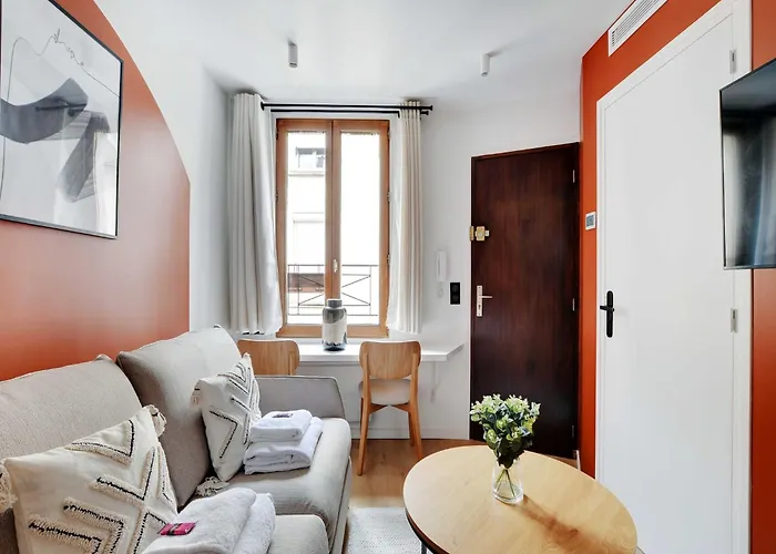 Charming - - Mobility Lease *